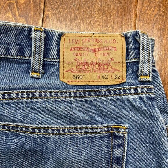Levi's 560 Vintage Comfort Fit Baggy Denim Blue Jeans Men's Size 42 x 32 - Picture 2 of 11